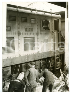 1953 MILANO - INCIDENTE FERROVIARIO Riparazione del convoglio - Foto 13x18 cm