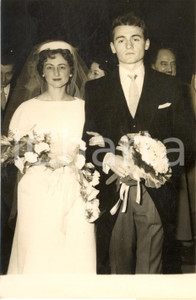 1957 PARIS NOTRE DAME Hungarian marriage Antal and Lidia *Photo 13x18 cm Fotografia d'epoca con didascalia coeva. CONDIZIONI: FAIR (graffio al lato sinistro) FORMATO: 13x18 cm    originale e autentica 1