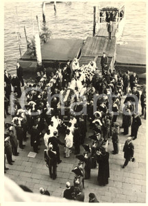 1959 VENEZIA S. Marco- Sbarco delle spoglie di SAN PIO X - Foto 13x18 cm Fotografia d'epoca con didascalia coeva al verso. CONDIZIONI: G    originale e autentica 1