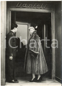 1954 VENEZIA Arrivo dell'attrice Shelley WINTERS all'hotel DANIELI - Foto 