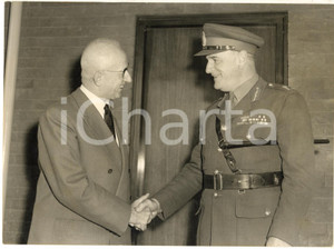 1960 LONDON Airport - General Bruno LUCINI greeted by Sir John G. COWLEY *Photo