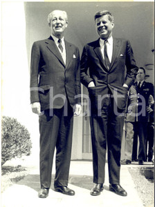 1961 WASHINGTON Harold McMILLAN and John F. KENNEDY at White House *Photo
