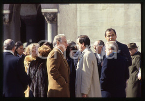 35mm vintage slide* 1986 MILANO Funerale Michele SINDONA Cimitero Monumentale 16