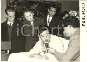 1954 NAPOLI Partenza di un paralitico per operazione del prof. OLIVECRONA