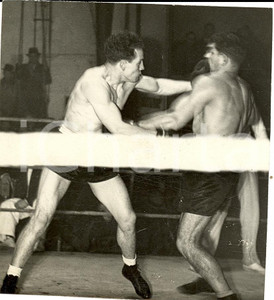 Fotografia d'epoca originale 1943 MILANO BOXE Pugile Carlo ORLANDI vs Angelo ORENI *Fotografia 1