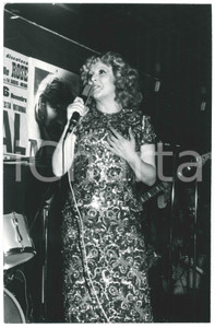 Fotografia d epoca originale 1970 ca MILANO Discoteca Parco delle Rose Orietta BERTI in concerto 4  Foto 1