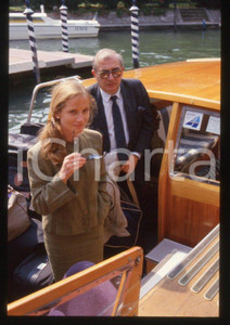 Fotografia d epoca originale Isabelle HUPPERT Claude CHABROL  Cinema VENEZIA 1985 ca 35mm vintage slide 7 1