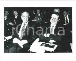 Fotografia d epoca originale 1987 MILANO  MONTEDISON Mario SCHIMBERNI con Romano PRODI Foto 25x20 cm 1