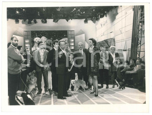 Fotografia d epoca originale 1992 TELEMIKE  Mike BONGIORNO con la campionessa Isabella LAMA  Foto 24x18 cm 1