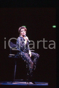 Fotografia d epoca originale Liza MINNELLI on stage   ITALY ? 1990 ca 35 mm vintage slide 21 1