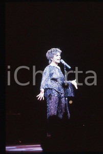 Fotografia d epoca originale Liza MINNELLI on stage   ITALY ? 1990 ca 35 mm vintage slide 25 1