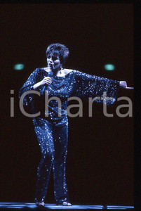 Fotografia d epoca originale Liza MINNELLI on stage   ITALY ? 1990 ca 35 mm vintage slide 69 1