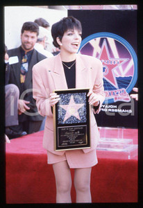 Fotografia d epoca originale Liza MINNELLI  HOLLYWOOD Walk of Fame Ceremony 1991 35mm vintage slide 2 1