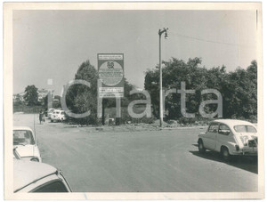 Fotografia d epoca originale 1967 AREA DI MILANO Immobiliare CANOVA Cartello nuovo centro residenziale Foto 1