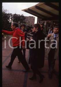 Fotografia d epoca originale Liza MINNELLI  MILANO 1989 Hotel Principe di Savoia 35mm vintage slide 2 1