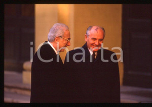 Fotografia d epoca originale 35mm vintage slide 1989 ROMA QUIRINALE Francesco COSSIGA Michail GORBACHEV 12 1