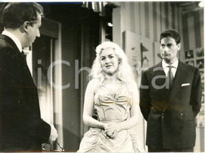 1958 LASCIA O RADDOPPIA? Mike BONGIORNO con Paola BOLOGNANI e Dante BIANCHI (3)