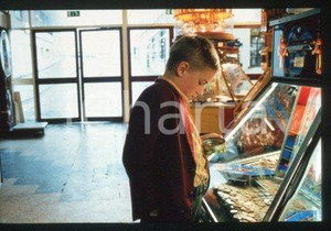 35mm vintage slide* 2000 TV-14 "THE LAST RESORT" Artyom STRELNIKOV (2)