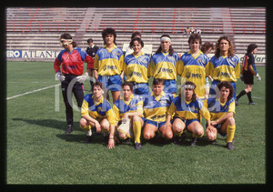 35mm vintage slide* 1990 ca CALCIO FEMMINILE Squadra A.C.F. CARRARA