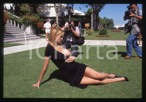 35mm vintage slide* 1995 VENEZIA LIDO - Eva HENGER Ritratto della pornostar (12)