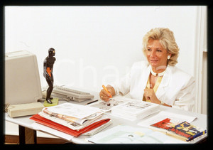 35mm vintage slide* 1992 MILANO - Patricia MARTINELLI Direttrice DIABOLIK (12)