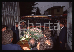 35mm vintage slide* 1995 BUSTO ARSIZIO Funerali Mia MARTINI Bara all'obitorio
