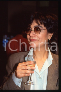 35mm vintage slide* 1992 SANREMO - Mia MARTINI brinda presentazione cd LACRIME