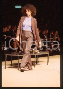 Tina JONES - MASKA collection Spring/Summer 99 MILAN 1998 * 35mm vintage slide 2