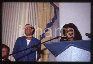 Fotografia d epoca originale Arnon MILCHAN Whoopi GOLDBERG  CINEMA Portrait 1995 ca  35mm vintage slide 20 1