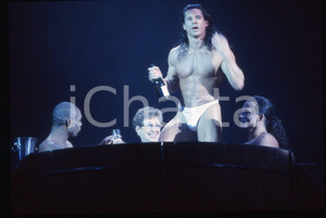 35mm vintage slide*2000ca CALIFORNIA DREAM MEN Mario ORTIZ durante spettacolo