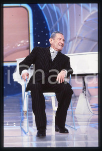 35mm vintage slide*1985ca TELEVISIONE Paolo STOPPA ospite in una trasmissione 5
