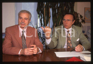 35mm vintage slide* 1996 MILANO RHO Pippo BAUDO e prof.SPARTA' post operazione10