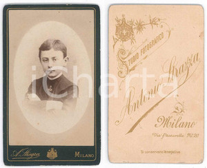 Fotografia d epoca originale 1880 ca MILANO Ritratto di bambino vestito alla marinara  Foto A. STRAZZA CDV 1