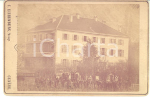 1873 LA NEUVEVILLE (CH) Collegio MORGENTHALER - RARA Foto ANIMATA 17x11  Rara fotografia d'epoca, su cartoncino rigido, con didascalia manoscritta al verso di Mario Vianini, che vi fu ospite dal 1871 al 1873.CONDIZIONI: GFORMATO: 17x11 cmFOTOGRAFO: C. Eichenberg - Gen&egrave;ve    originale e autentica 1
