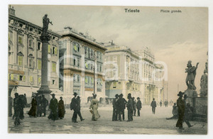 1920 ca TRIESTE Piazza Grande - Cartolina ANIMATA FP NV  Cartolina postale d'epoca, non viaggiata.CONDIZIONI: GFORMATO: FP    originale e autentica 1