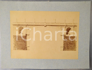 1900 ca GENOVA Prospetto viadotto ACQUASOLA - Mura di S. CHIARA - Foto 34x26 cm Fotografia d'epoca, montata su cartoncino, con didascalia manoscritta al verso.FORMATO: 34x26 cmCONDIZIONI: G (lieve scoloritura centrale)    originale e autentica 1