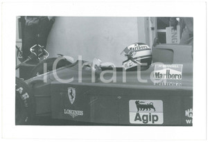 1989 FORMULA UNO Nigel MANSELL a bordo della FERRARI 640 F1 Foto (1) Fotografia d'epoca. FAIR/discreto Al margine superiore del fronte traspare lievemente la scritta al verso Formato: 30x20 cm originale e autentica 1