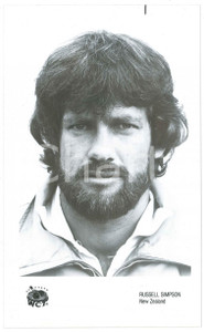 1981 WCT World Championship Tennis - Russell SIMPSON New Zealand - Photo 12x20  Fotografia d'epoca. POOR/danneggiato Lievi smussature agli angoli, macchie di inchiostro al recto Formato: 12x20 originale e autentica 1
