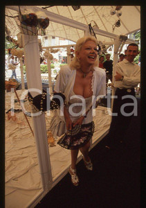 Fotografia d epoca originale Sandra MILO Mostra dei reggiseni 1990 ca  35mm vintage slide 23 1