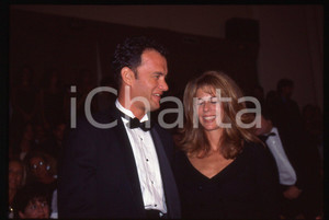 Fotografia d epoca originale Tom HANKS e Rita WILSON  FESTIVAL CINEMA CANNES 1995 ca 35 mm vintage slide 19 1