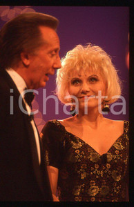 Fotografia d epoca originale Gilda GIULIANI Mike BONGIORNO C era una volta Festival 1989 35mm vintage slide 2 1