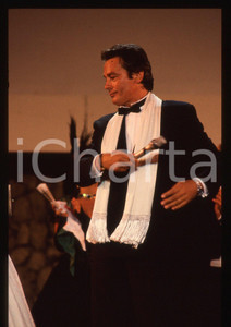 Fotografia d epoca originale Alain DELON  TEATRO GRECO TAORMINA 1989 35 mm vintage slide 1