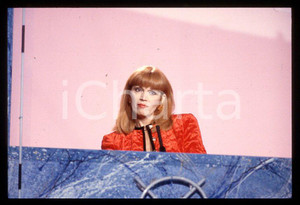 Fotografia d epoca originale Amanda LEAR Il gioco dei 9 CANALE 5 1990 ca  35 mm vintage slide 3 1