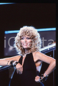 Fotografia d epoca originale Amanda LEAR Ritratto dell artista 1980 ca  35 mm vintage slide 11 1