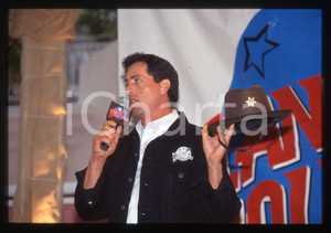 Fotografia d epoca originale Sylvester STALLONE  PLANET HOLLYWOOD CANNES 1997 35 mm vintage slide 4 1