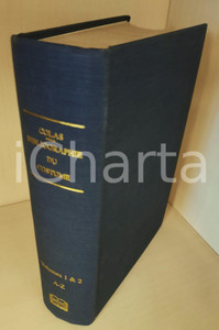 1933 René COLAS Bibliographie générale costume et mode *Vol. 1-2 REPRINT1994 (1) Pubblicazione originale, edizione limitata in facsimile dell'edizione del 1933.PAGINE: 1411 + 69EDITORE: Martino Publisher GOOD/buono ma lievi sporcature al taglio e minime tracce d'uso Formato: 16x23 cm originale e autentica 1