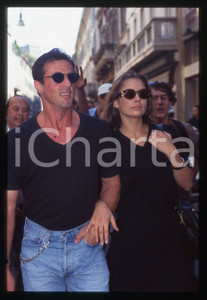Fotografia d epoca originale Sylvester STALLONE ed Andrea WIESER  MILANO 1994 35 mm vintage slide 35 1