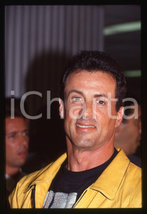 Fotografia d epoca originale Sylvester STALLONE  PLANET HOLLYWOOD LONDRA 1993 35 mm vintage slide 36 1