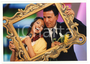 Fotografia d epoca originale 2000 ca LA SAI L ULTIMA Gigi SABANI Natalia ESTRADA Foto 18x12 cm 1