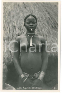1930 ca C. ZAGOURSKI «L'Afrique qui disparaît» Femme de la brousse *Postcard 113  Fotocartolina postale d'epoca, appartenente alla serie &laquo;L'Afrique qui dispara&icirc;t&raquo; del fotografo Casimir Zagourski (L&eacute;opoldville).Non viaggiata.CONDIZIONI: GFORMATO: 9x14 cm    originale e autentica 1